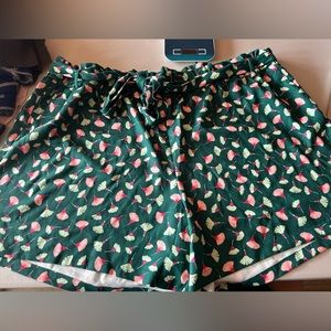 Eloquii NWOT Size 4X/28 Green Shorts with pink and mint flowers/fans